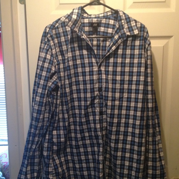 ****SOLD*****H&M men's plaid shirt