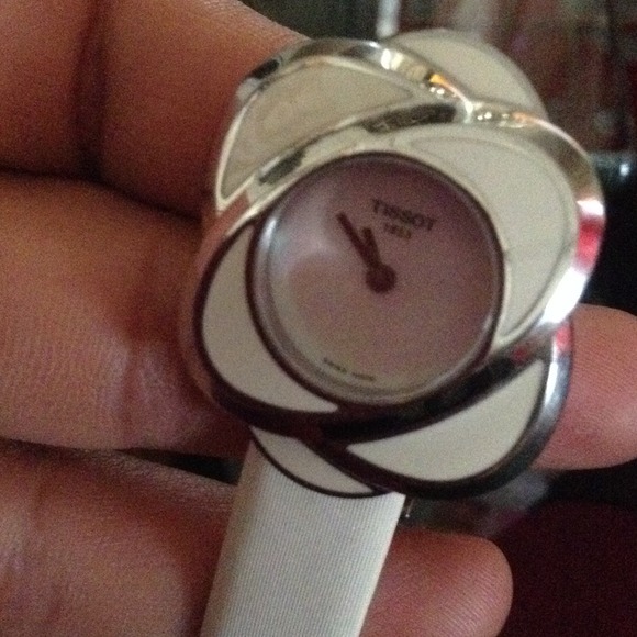 Watch - Picture 2 of 4