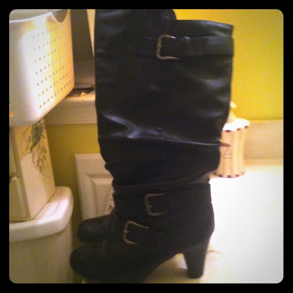 Tall black boots w/heels