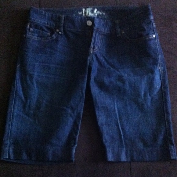 IT long denim shorts