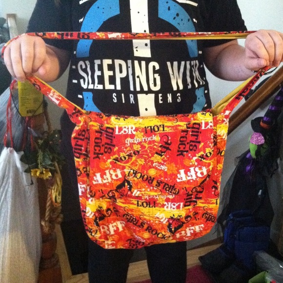 Girls Rock little girls pocketbook