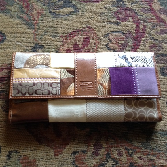 💜💜 SOLD IN BUNDLE!! - Picture 4 of 4