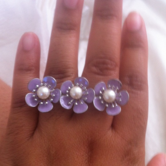 Flower ring