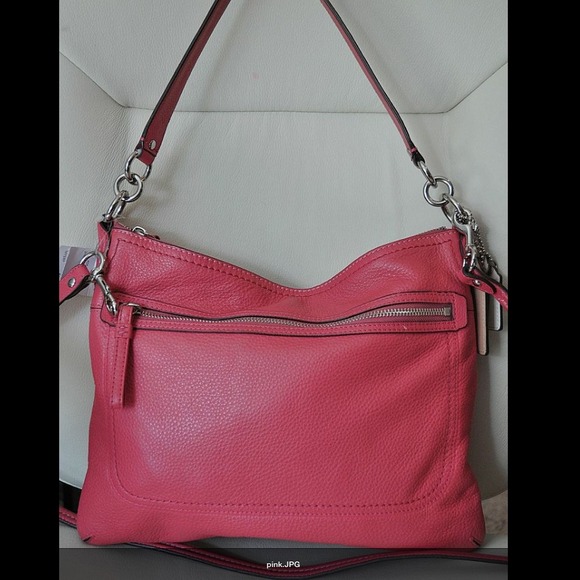 🚫SOLD🚫Coach Poppy leather Perri hippie Crossbody
