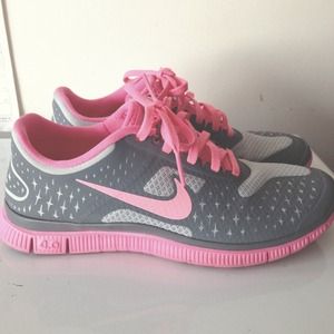 Pink Nike Free Runs 4.0