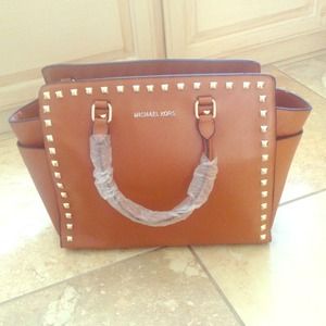 Michael Kors Inspired bag!