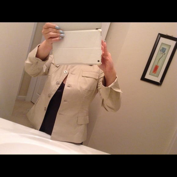 💖Tahari Linen jacket🌴