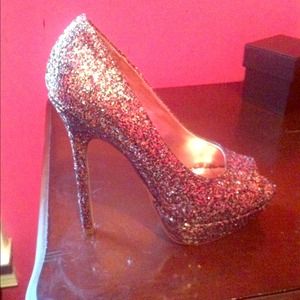 Gorgeous bedazzled heels!