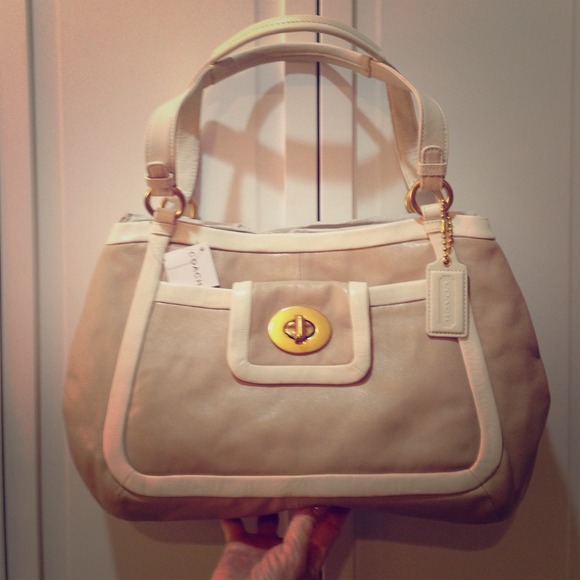 Coach Handbags - Coach bag