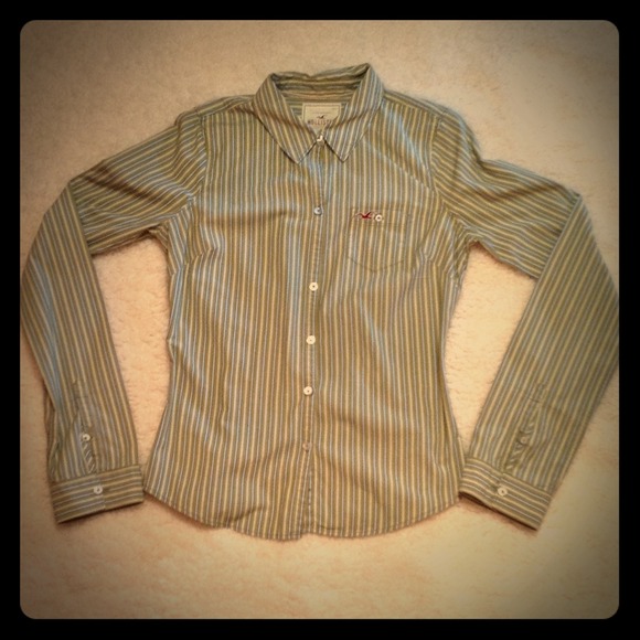 hollister button up shirts