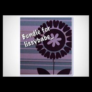 Bundle of shoes and two earrings!