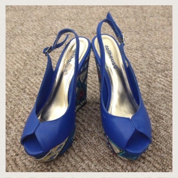 Cute blue tribal wedge❤️ - Picture 2 of 4