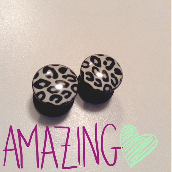 00g Leopard Print Screw-On Plugs