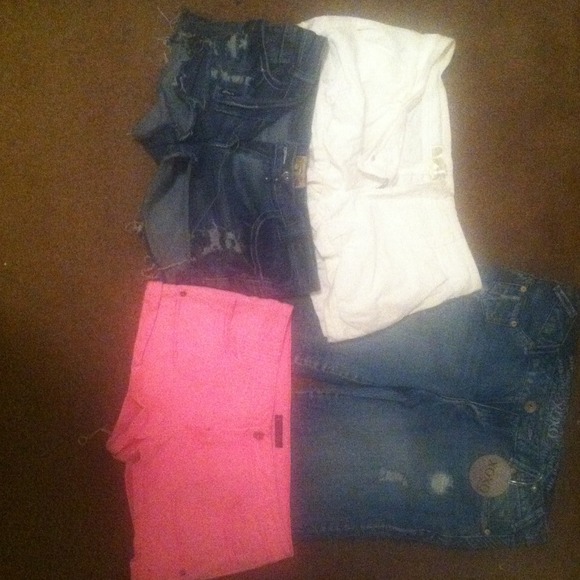 Four pairs shorts - Picture 2 of 2