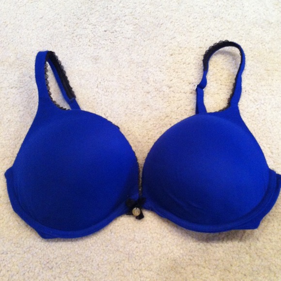 *SOLD* 38C Royal Blue Victorias Secret Push Up Bra