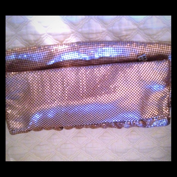 BCBG clutch