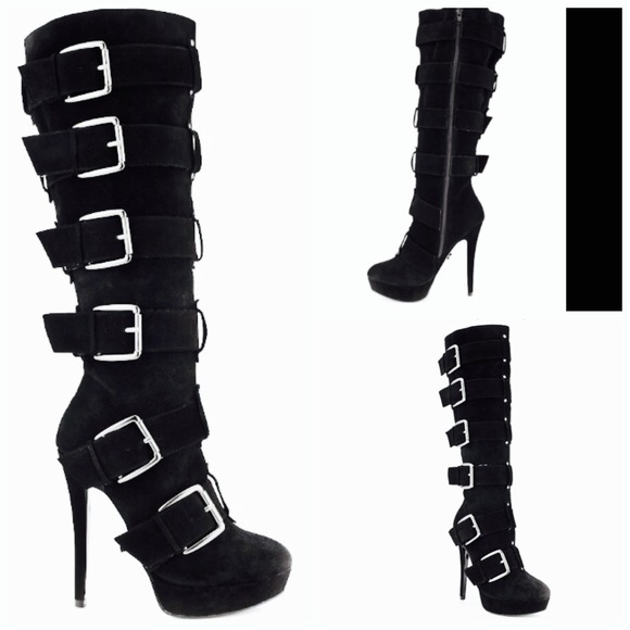 NEW!!🎀 Gorgeous  knee Hi Boots!!