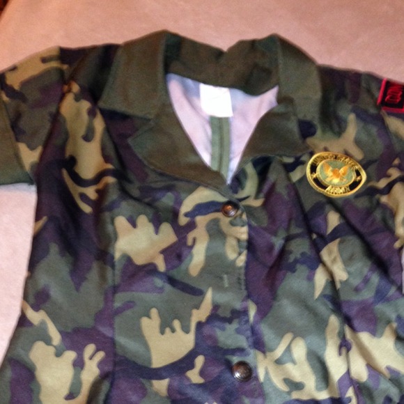 Army chick Halloween costume. Size Large. Adult.