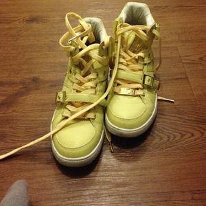 Yellow shoes