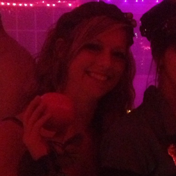 Adam and Eve halloween costume. - Picture 2 of 4