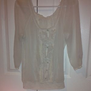 Beautiful Hollister shirt