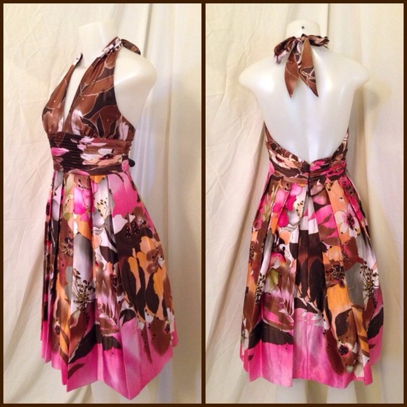 🎀 Floral & Sequin Halter Dress 🐝 - Picture 2 of 4