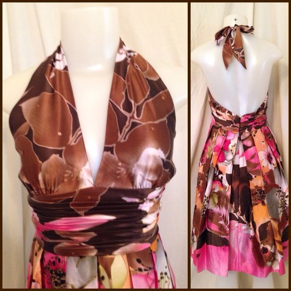 🎀 Floral & Sequin Halter Dress 🐝 - Picture 3 of 4