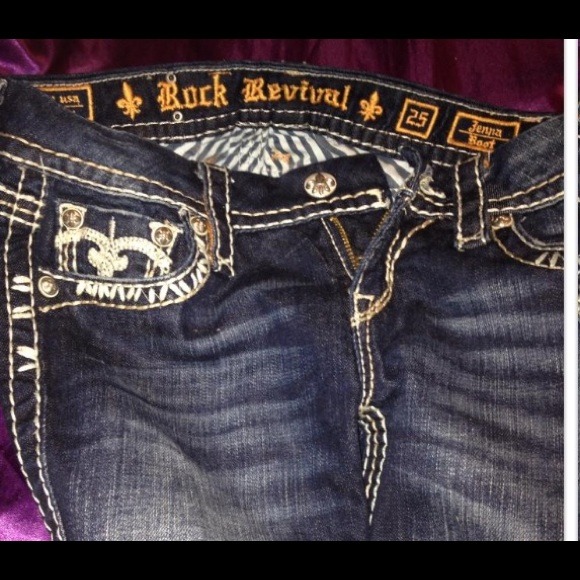 🍭SOLD🍭 Rock Revivals Jenna from BKE NO TRADES - Picture 4 of 4