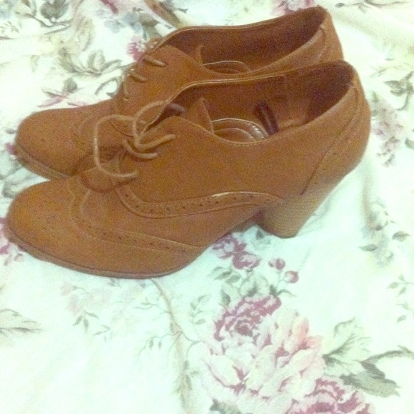 Oxford heels