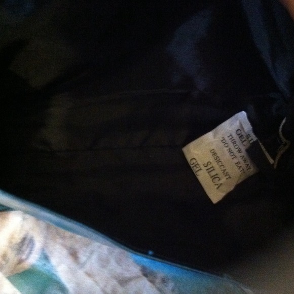 SOLD IN BUNDLE - Picture 4 of 4