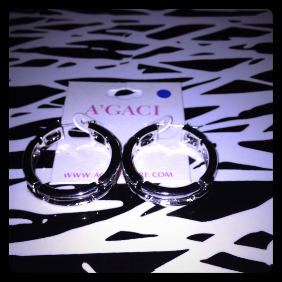 🚫SOLD🚫Silver hoop earrings