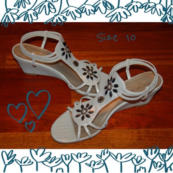 Unique Wedge Sandals Size 10