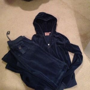 Juicy couture velour suit