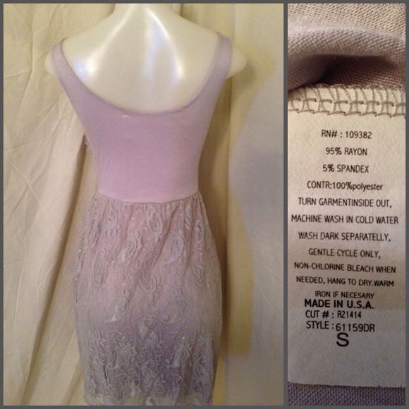 Pretty Detailed Dress 🐝 - Picture 3 of 4