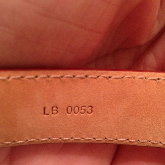 💢BUNDLE💢Louis Vuitton multicolor thin belt - Picture 4 of 4