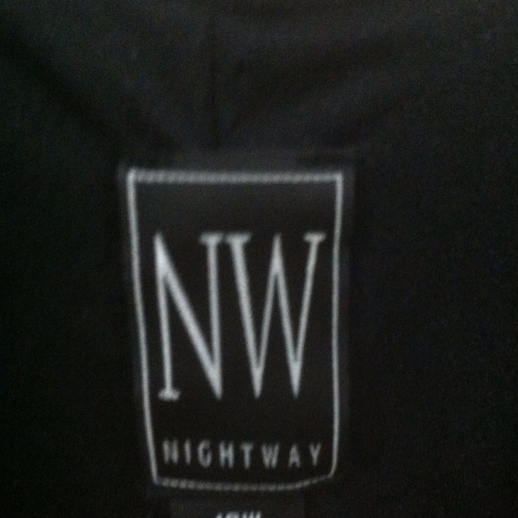 Black dress, - Picture 3 of 4