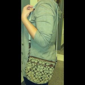 *REDUCED* Coach cross body purse