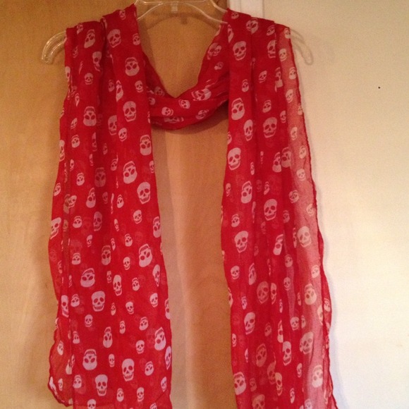 ❤Skelton Scarf💀