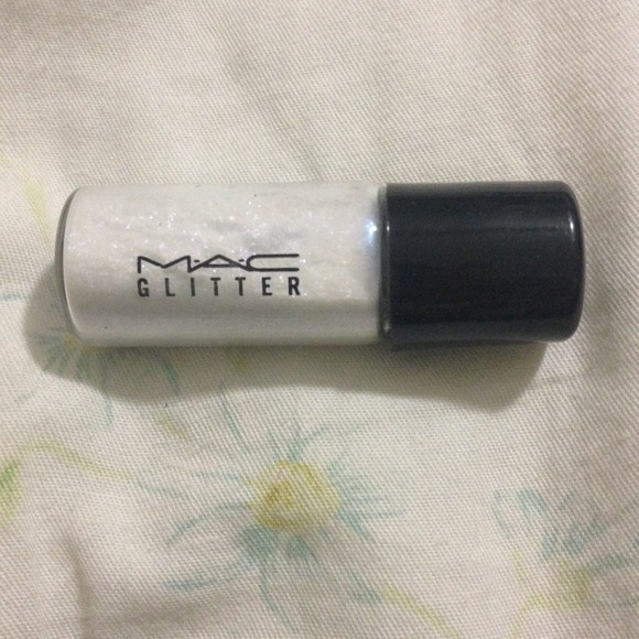 @@@@@sold@@@Mac cosmetics 💯authentic