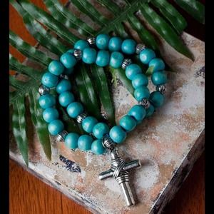 Double strand turquoise, cross necklace.