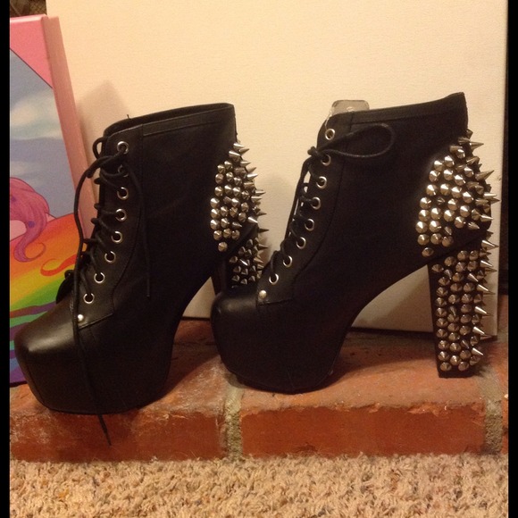 Brand new Spike leather Jeffrey Campbell Litas