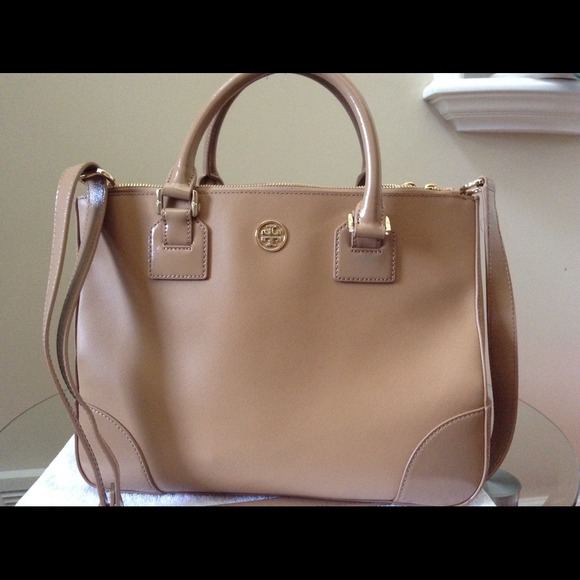 "SOLD" Tory burch handbag! No longer available