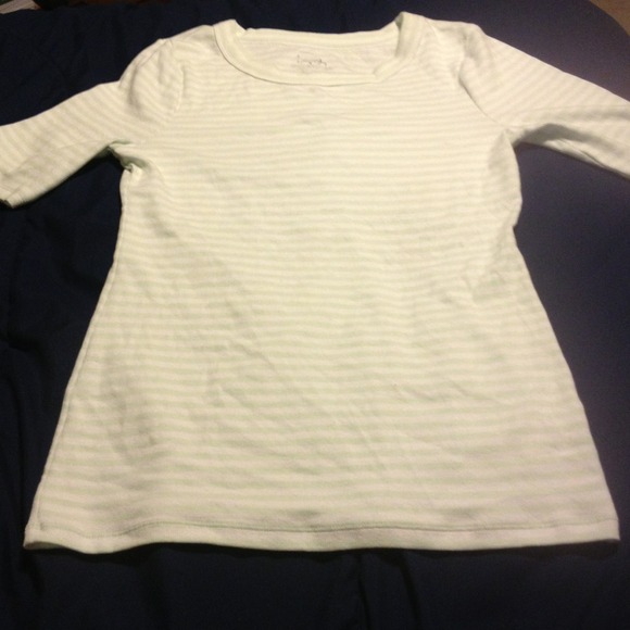❤️ SOLD ❤️ Mint and White Striped Tee - Picture 1 of 2