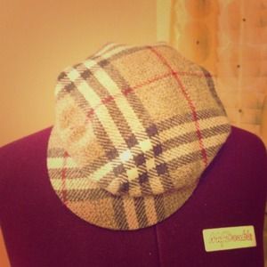 Burberry newsboy style cap