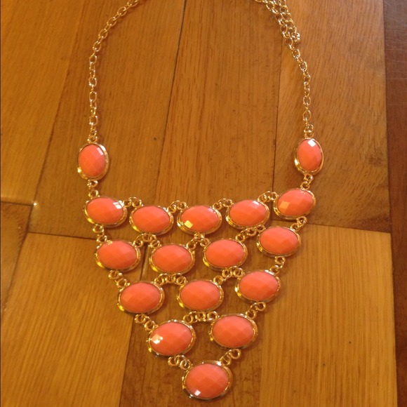 Statement Necklace - Picture 2 of 4