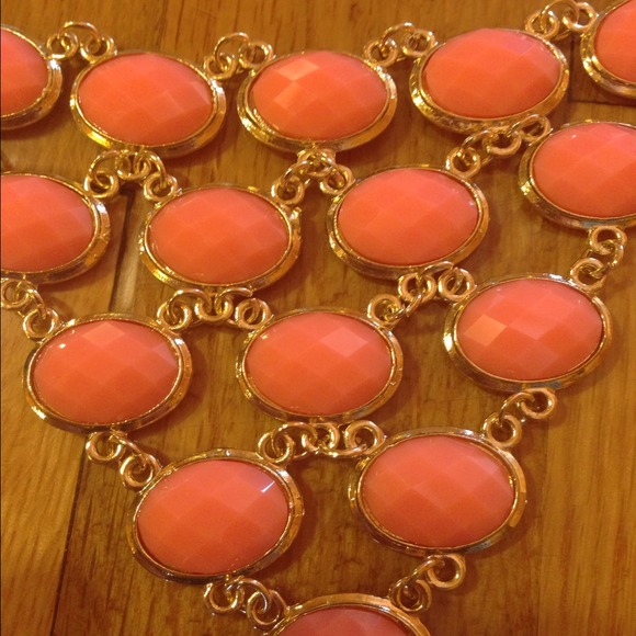 Statement Necklace - Picture 3 of 4