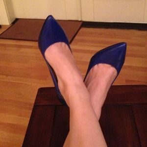 Enzo Angiolini cobalt blue heels size 6