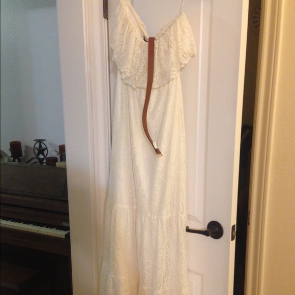 Lace dress worn once