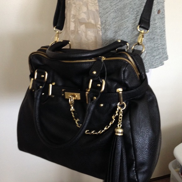 Reserved Steve Madden Black satchel - Picture 3 of 4