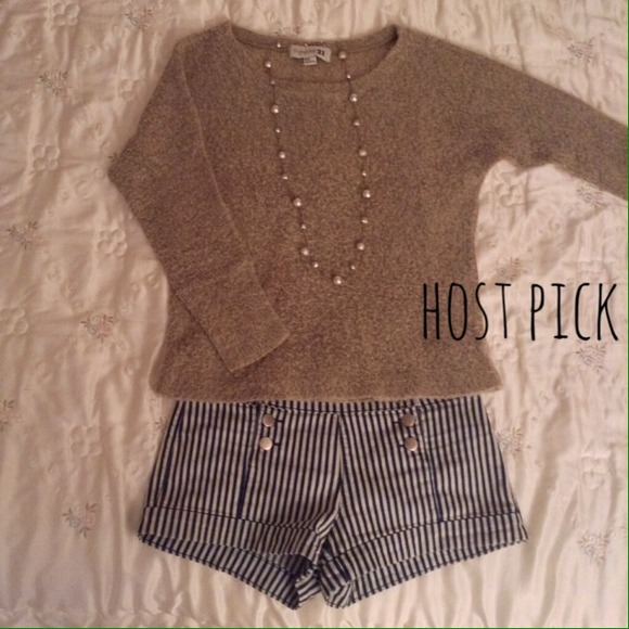 Tan Sweater Top ❤️Host Pick 10/20❤️